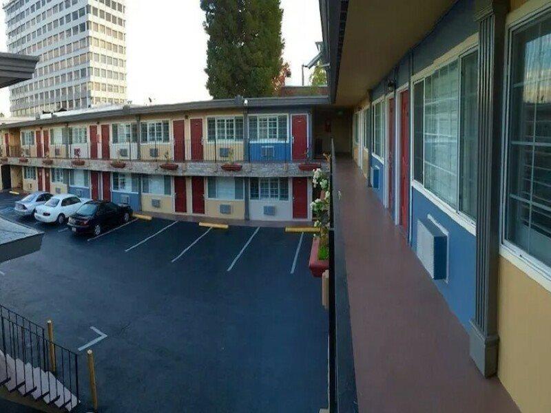 The Catrina Hotel San Mateo Exterior photo