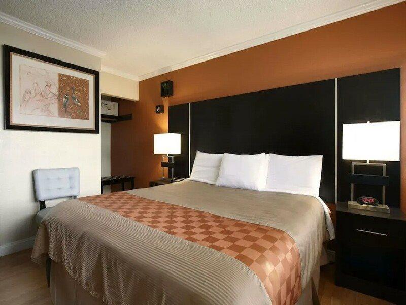 The Catrina Hotel San Mateo Exterior photo